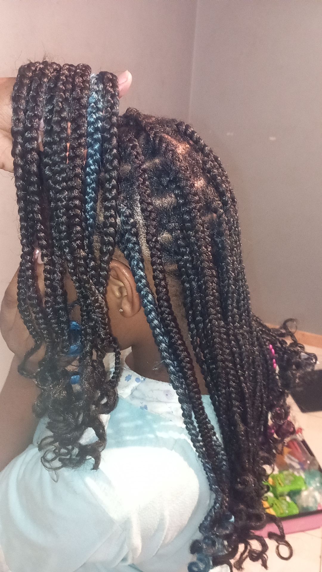 Medium knotless braids : 40âŹđŠ