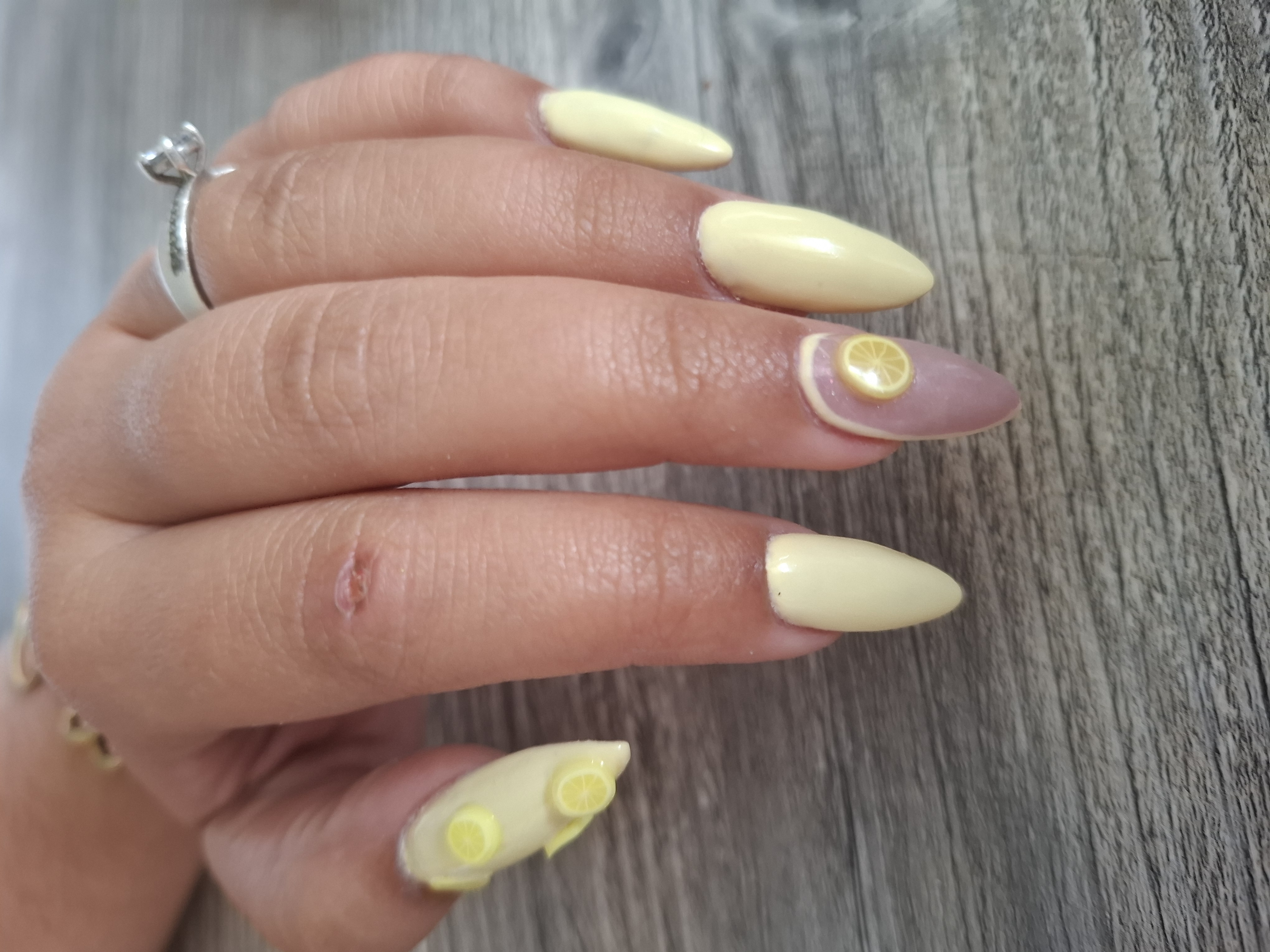 pose d'été 🍋
n'hésitez plus! prenez rdv pour cette été 🫶