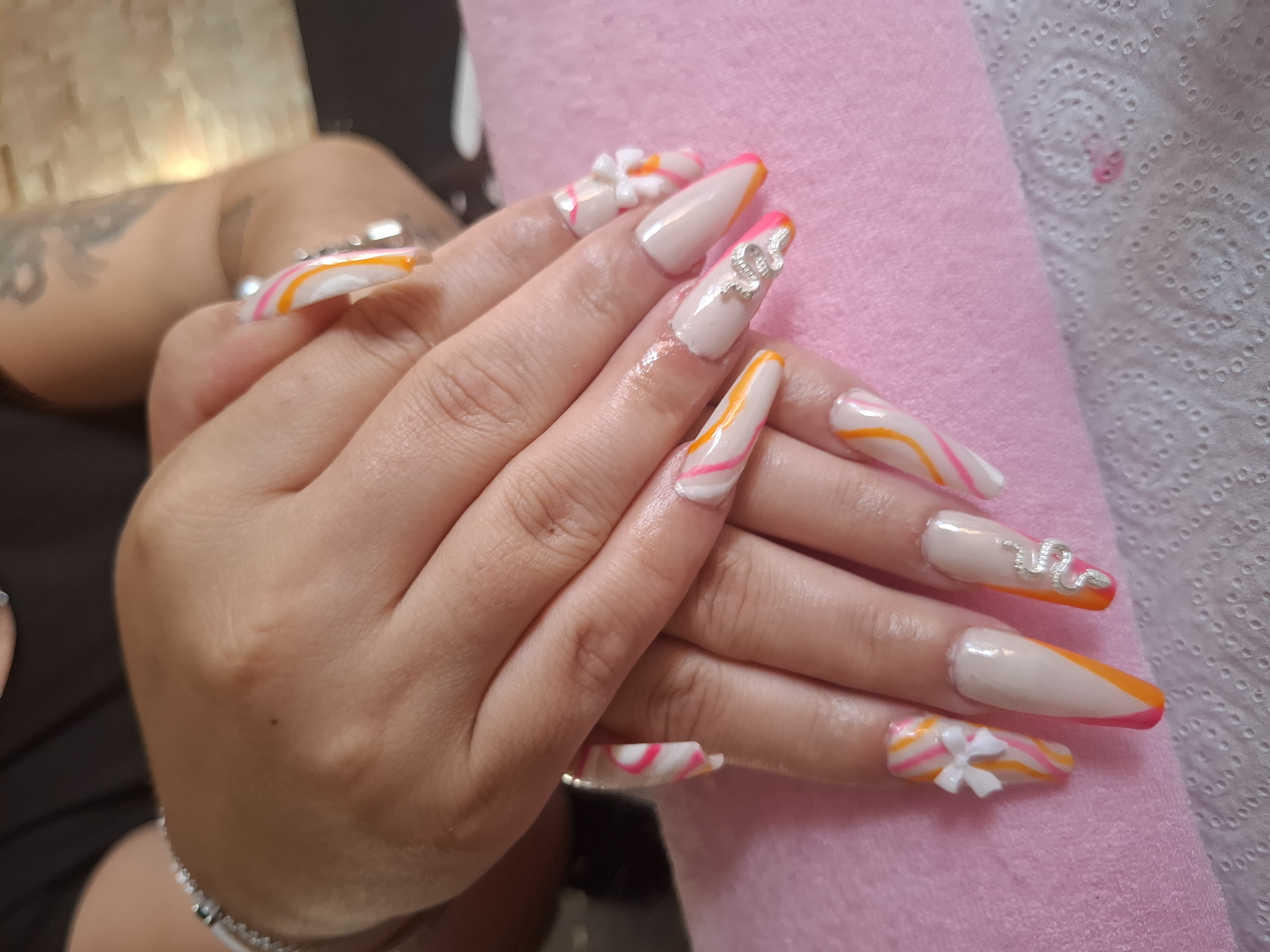 pose très coloré 💅