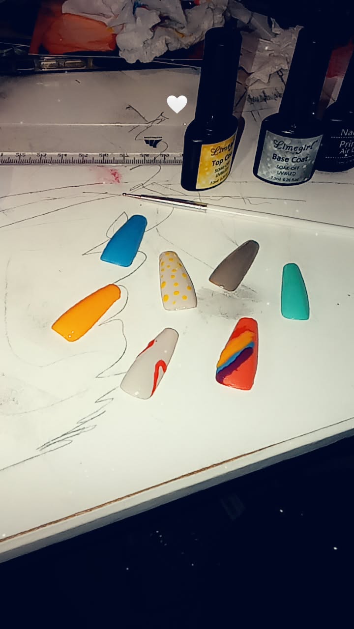 pov: moi quand j'ai débuté,choisis ton nail art pas cher avec des capsules