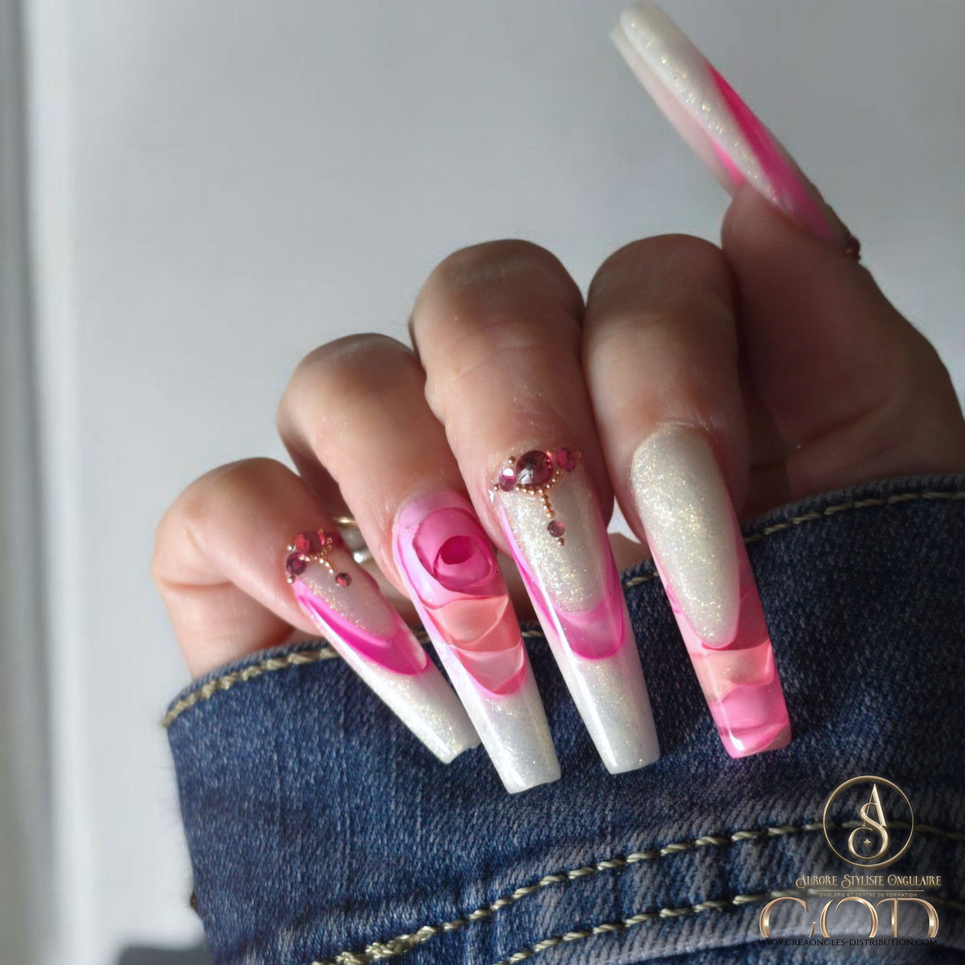 aurore24700